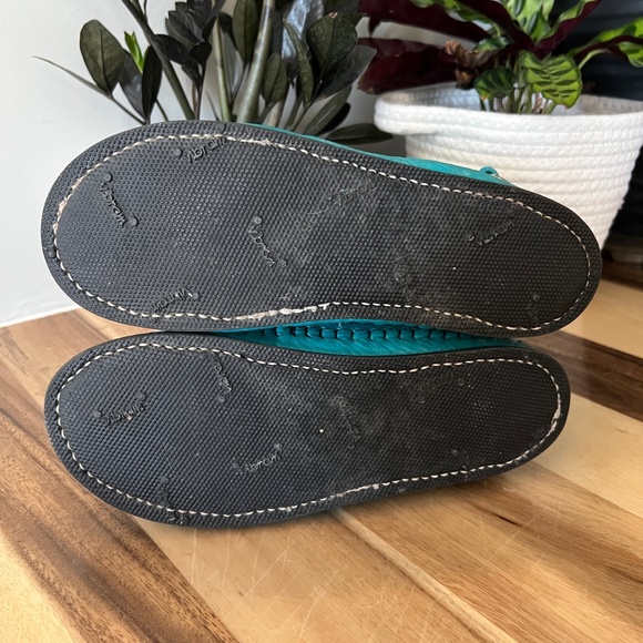 Tread Light Gear leather moccasin boots - Picture 2 of 10